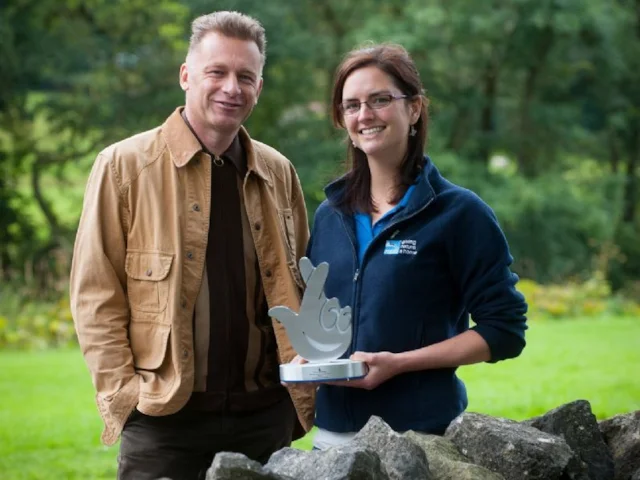 Blanaid Denman receives the award from Chris Packham, during filming of the Skydancer project. Photo: www.rspb-images.com Blanaid Denman receives the award from Chris Packham, during filming of the Skydancer project. Photo: www.rspb-images.com