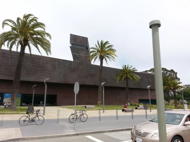 The De Young Museum in San Francisco. Among its innovatory aspects is a decorative screen covering most of the windows that keeps the glass from being dangerous to birds, and helps control light and heat. Photo: Dr Christine Sheppard. The De Young Museum in San Francisco. Among its innovatory aspects is a decorative screen covering most of the windows that keeps the glass from being dangerous to birds, and helps control light and heat. Photo: Dr Christine Sheppard.