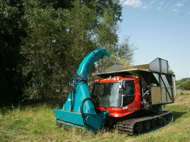 The Pisten Bully 300 GreenTech si a specialised silage harvester that the RSPB is using to cut reserve vegetation, which is then turned into fuel briquettes. Photo: Kässbohrer (commons.wikimedia.org). The Pisten Bully 300 GreenTech si a specialised silage harvester that the RSPB is using to cut reserve vegetation, which is then turned into fuel briquettes. Photo: Kässbohrer (commons.wikimedia.org).