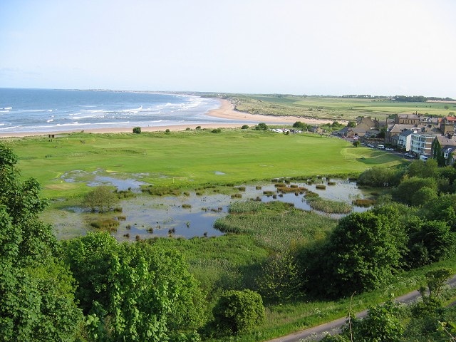 A view south across the River Aln at Alnmouth. A view south across the River Aln at Alnmouth.