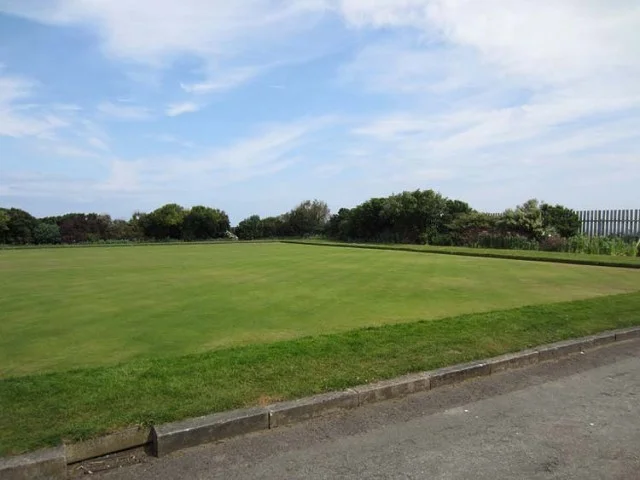 The bowling green; made famous in June 2011 by the appearance of a White-throated Robin. The bowling green; made famous in June 2011 by the appearance of a White-throated Robin.
