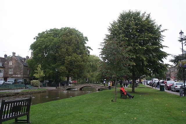 River Windrush in the village centre. River Windrush in the village centre.