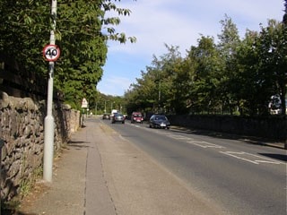 This is the B9006 roughly halfway between Inverness and Culloden Battlefield. This is the B9006 roughly halfway between Inverness and Culloden Battlefield.
