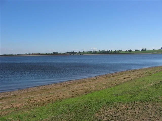 Looking towards the causeway. Looking towards the causeway.