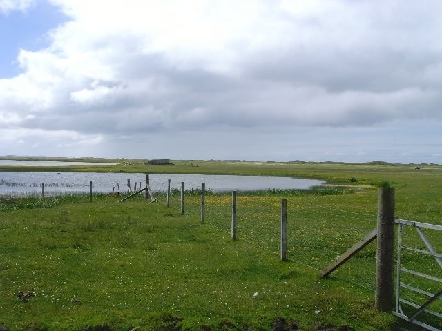 Loch Bhrusda on Berneray. Loch Bhrusda on Berneray.